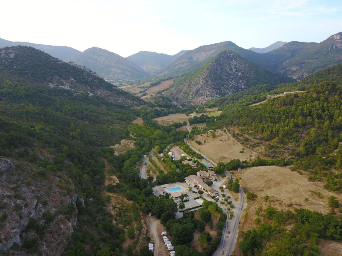 Camping Le Chambron Condorcet 外观 照片